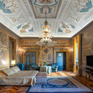 Queen Hortense Suite
